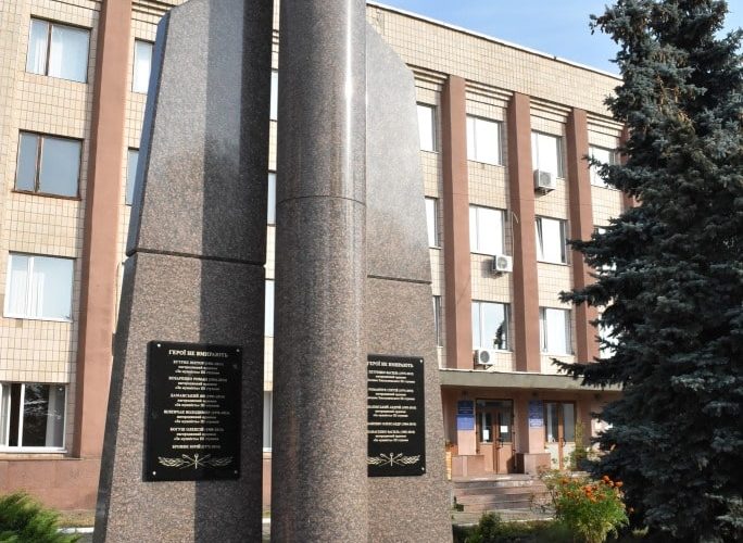 У Коростені День пам’яті відзначили покладанням квітів