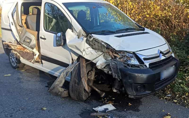 На Житомирщині Citroen зіштовхнувся з підводою: є загиблий та троє травмованих