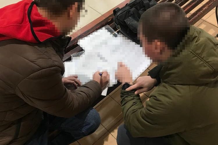 Експодатківець з Житомирщини 2 роки фіктивно служив у добробаті та отримував зарплату