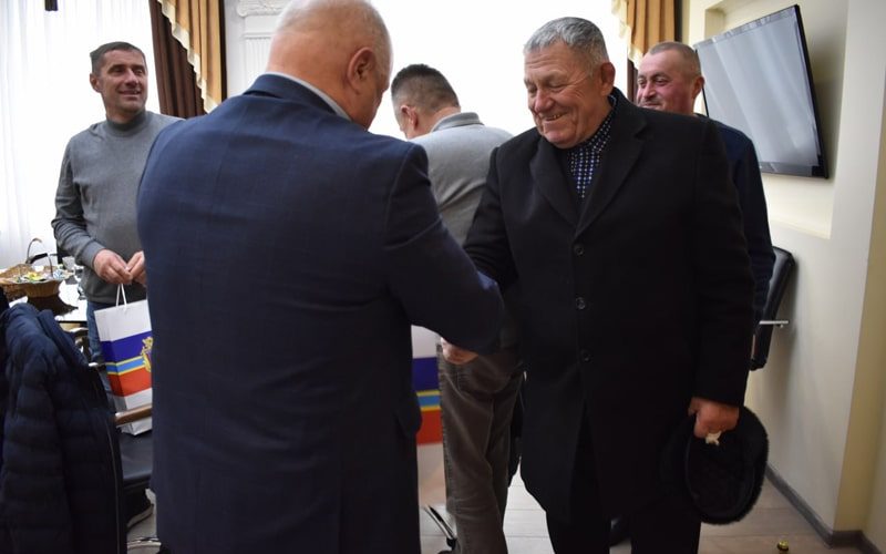 Мер Коростеня зустрівся та поговорив з аграріями