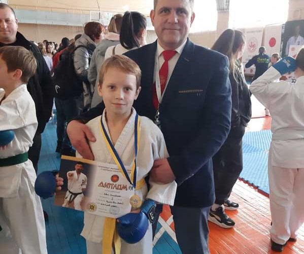 Коростенська громада здобула срібло на Відкритому чемпіонаті області з карате С.К.І.Ф.