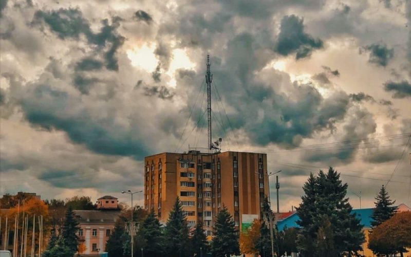 Дощі та грози – прогноз погоди на травневі вихідні в Коростені