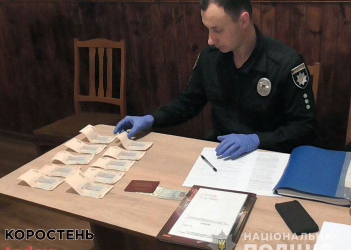 У Коростені та Овручі поліцейські затримали двох водіїв, які хотіли відкупитись за порушення ПДР