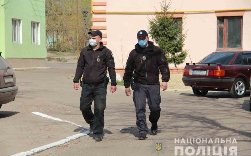 Поліція Коростеня збільшила кількість патрулів для контролю за дотриманням карантину ▶️ВІДЕО
