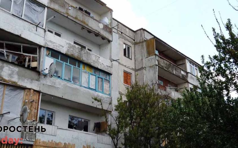 Як в Овручі відновлюють пошкоджені внаслідок авіаударів будинки